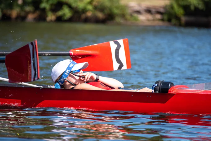 CRI cox commands their crew