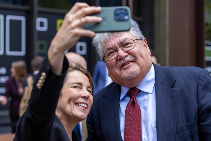 Governor Healey taking selfie.