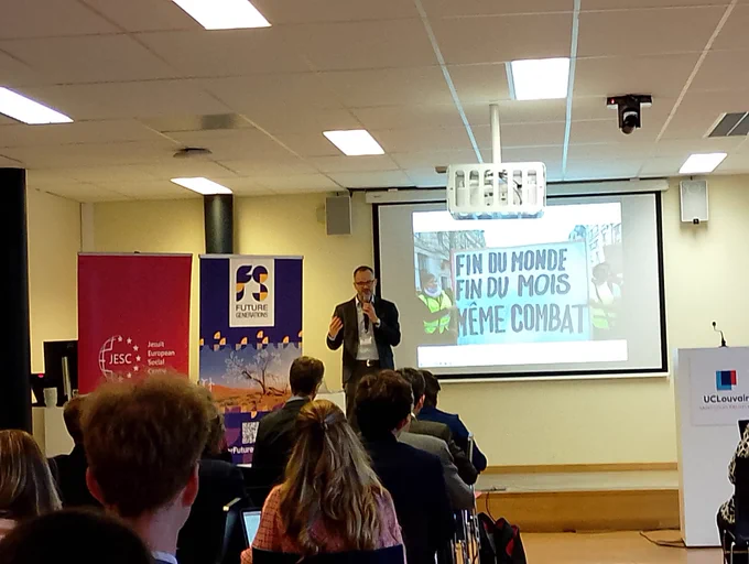Malcolm Fairbrother presenting "How does society looks at Future Generations”.
