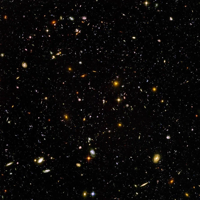 The Universe: By NASA and the European Space Agency. - http://hubblesite.org/newscenter/archive/releases/2004/07/image/a/warn/, Public Domain, https://commons.wikimedia.org/w/index.php?curid=1499793