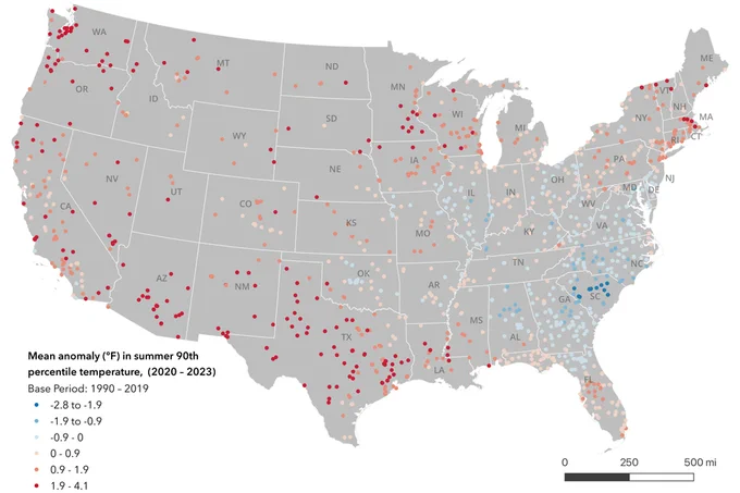 A map of the continental United States marked with dots in varying shades of red, pink, and blue. Pink and red dots—representing heat anomalies above the mean—are strewn thickly across Texas, the West Coast, and Northwest. Light blue dots and some dark blue—representing anomalies below the mean—appear most commonly in and around Georgia and South Carolina. Courtesy of the researchers.