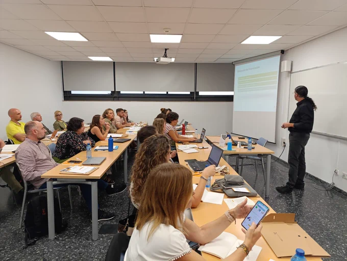 Curso presencial en la Fundación ADEIT de Valencia: Preparación de proyectos para programas de prueba de concepto.  Primeras sesiones con Juan A. M. Orellana y Susana Torrente Vilasánchez, PhD, RTTP