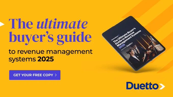 An image of a book with a CTA to get a free copy of 'The ultimate buyer's guide'.
