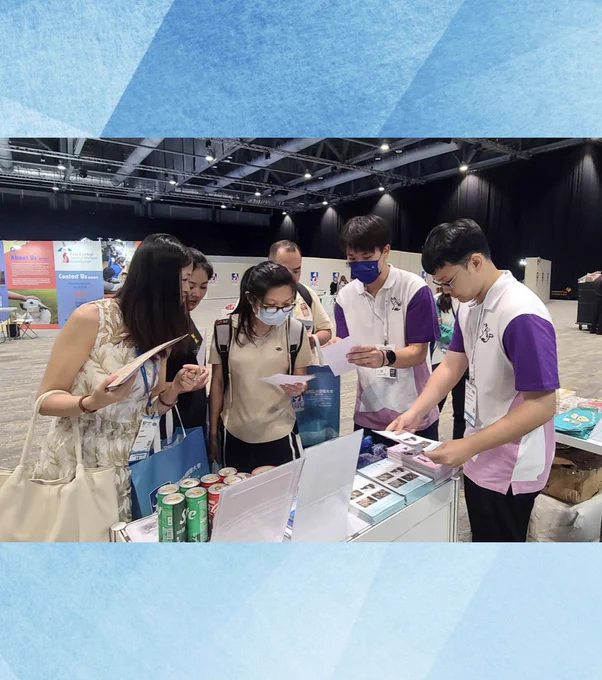 Interns at the Hong Kong Police Force introduced the HKPF’s ‘Animal Watchers Programme’ to 🗺️overseas and 🇭🇰local veterinary practitioners.
