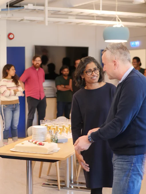 Sushma Grellscheid and Inge Jonassen celebrating ELIXIR4 Photography: Randi Eilertsen 