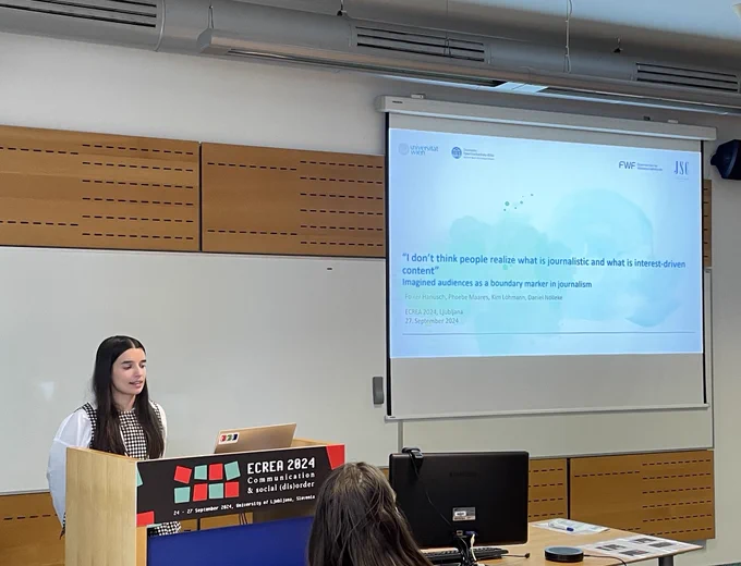 Kim Löhmann presents on journalists' imagined audiences as boundary marker