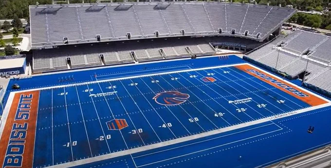 Boise State stadium blue turf