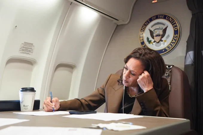While flying on Air Force Two, Vice President Harris received a briefing from FEMA Administrator Deanne Criswell on the latest developments about the ongoing impacts of Hurricane Helene.