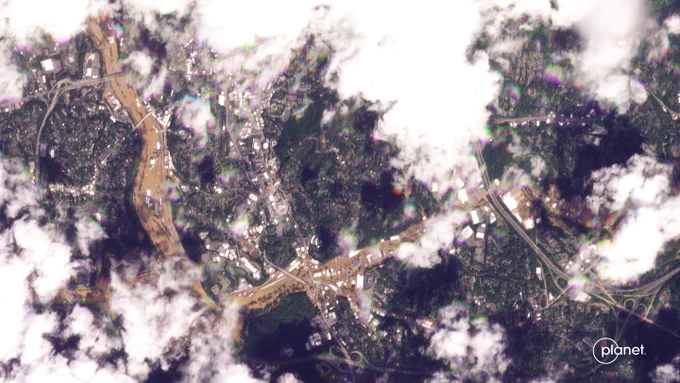 Satellite imagery of Biltmore Village, Asheville North Carolina 09/28/2024 after Hurricane Helene flooding