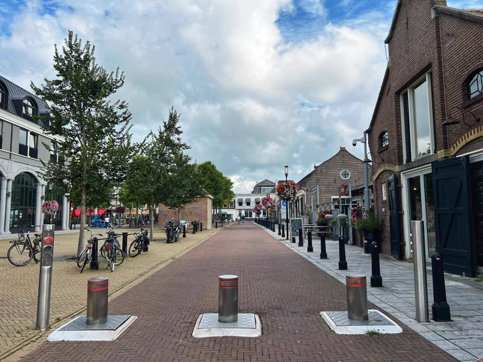 Retractable bollards.