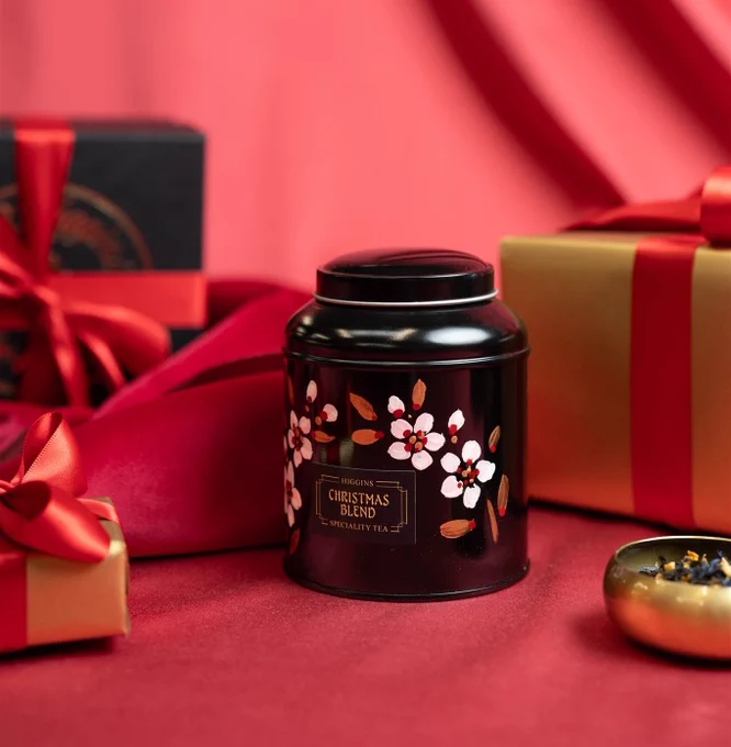 The caddy holds 125g of our warming new Christmas Blend Tea, a festive infusion of black tea, orange peel, cloves, almonds, hibiscus flowers, sunflower petals, and cornflowers - the perfect accompaniment to cosy winter afternoons.