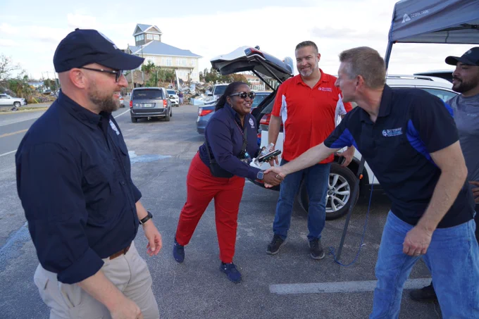 FEMA staff meet with local business owners in Steinhatchee, FL.