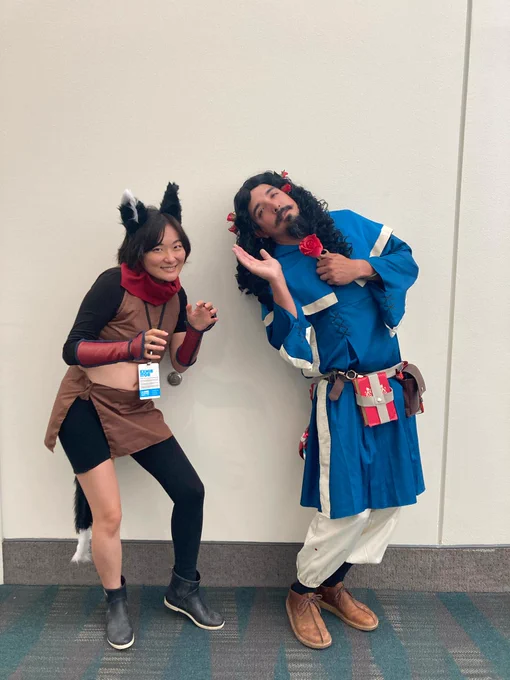 Me posing with an elf senshi cosplayer!
