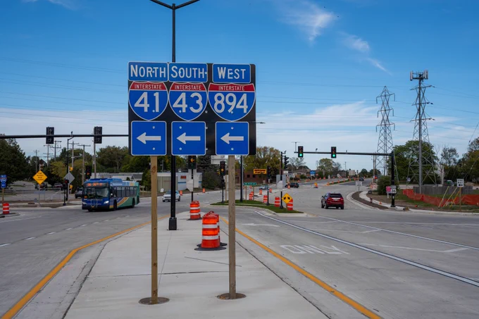 Loomis Road (WIS 36) bridge reopens over I-894 in Milwaukee County