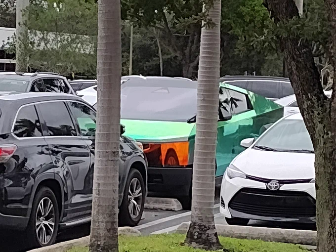 Same truck but greenskin this time 