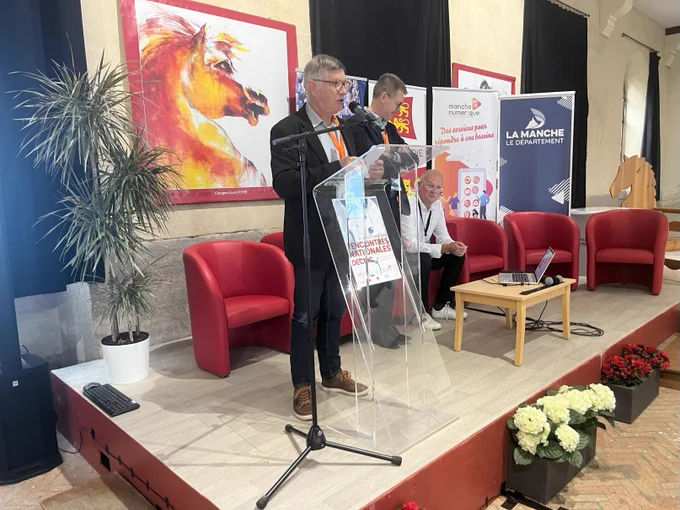 Photo scène discours introduction