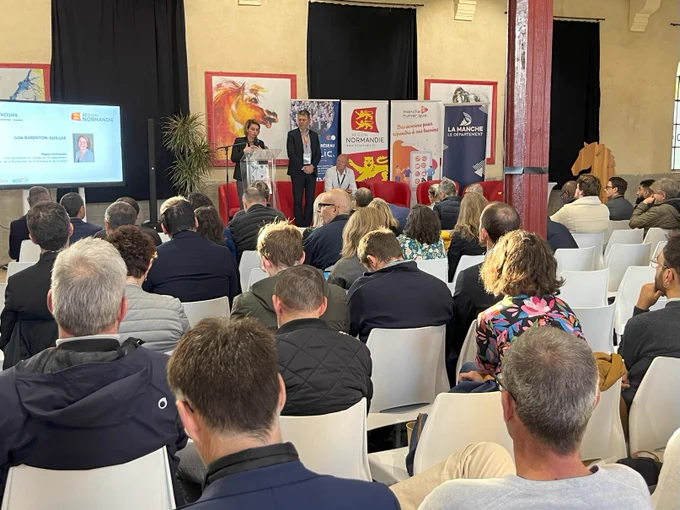 Photo scène discours introduction