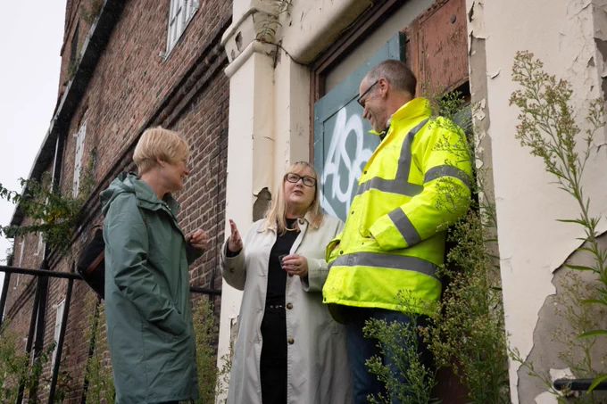 Cllr Karen KIlgour (Leader of Newcastle City Council), Martin Hulse and Shona Alexander from T WBPT share the good news of the Stage 1 Funding.
