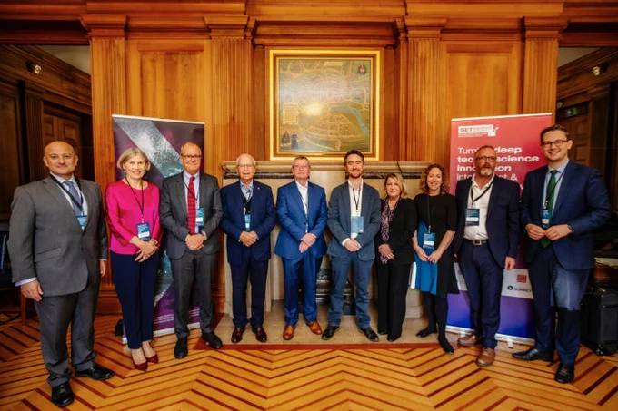 L-R: Louis Taylor, CEO of British Business Bank; Penny Dash, Chair of NHS NW London; Science Minister Lord Patrick Vallance; Sir Richard Over, Chairman of QantX; Richard Haycock, CEO of QantX; Marty Reid, Executive Director of SETsquared; Professor Michelle Barbour, Associate Pro Vice-Chancellor for Enterprise and Innovation at the University of Bristol; Nick Sturge, Non-Executive Director of TechSpark; Darren Jones MP