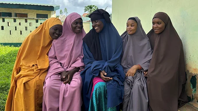 Adolescent girls in Nigeria’s Kaduna State are happy to visit the health center to receive family planning and nutrition advice. 

Credit: Global Financing Facility / World Bank