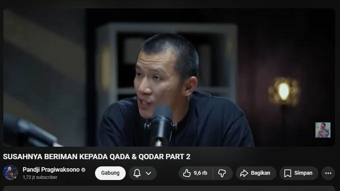 Ust. Felix sedang menjawab pertanyaan Pandji di sebuah podcast.