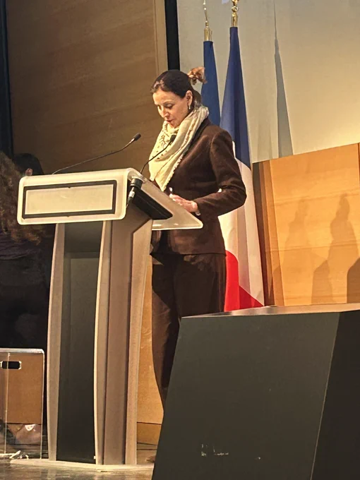 Photo de la ministre