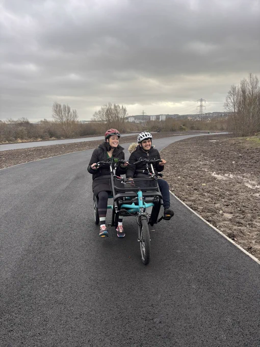 A cycling with presenter