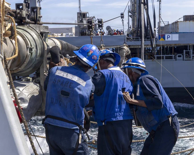 U.S. Navy Sailors aboard Arleigh Burke-class guided-missile destroyer USS Michael Murphy (DDG 112) conduct a fuels onload during a replenishment-at sea  with fleet replenishment oiler USNS Henry J. Kaiser (TAO 187) Dec. 30, 2025. Michael Murphy is underway conducting routine operations in the U.S. 7th Fleet area of operations. Units assigned to U.S. 7th Fleet conduct regular Indo-Pacific patrols to deter aggression, strengthen alliances and partnerships, and advance peace through strength. (U.S. Navy photo by Mass Communication Specialist 1st Class Jonteil Johnson)