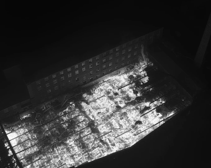 Thermal image showing fire and close vicinity surrounding properties