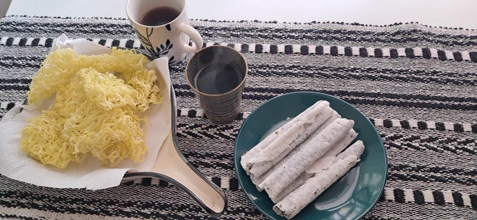 Jeng pitha and til pitha