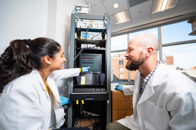 Current student and faculty member in a Heersink lab. 