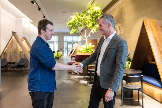 Secretary of State Peter Kyle meets a member of AI company Anthropic in San Francisco
