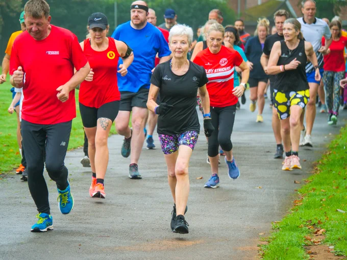 Group of parkrunners participating in event.