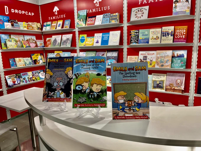 Proud to see Common Deer Press books featured at the @dropcap booth at the Frankfurt Book Fair!