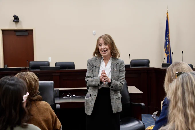 Rep. Lesser speaking to the group Utah Women Run