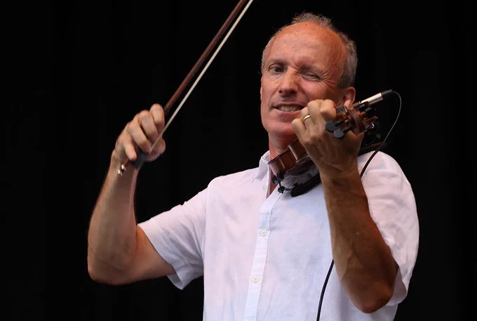 Donnell Leahy playing fiddle