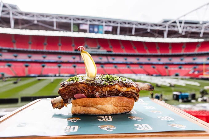 The scratch and claw dog photo'd at Wembley Stadium. 