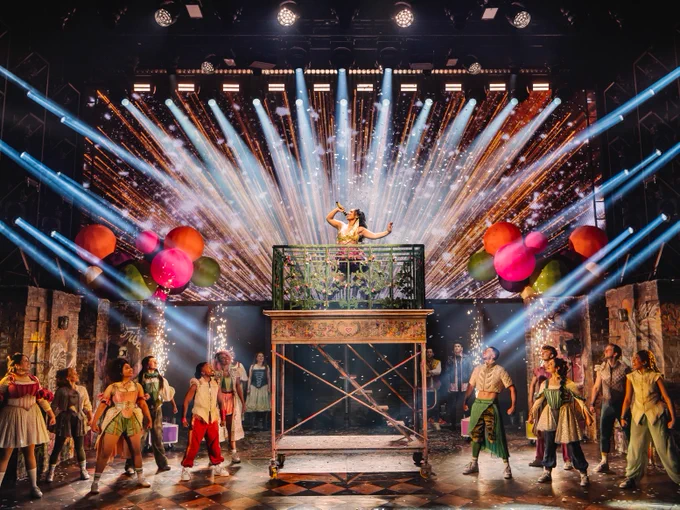 The cast of & Juliet (2024) - onstage performing 'Roar' at the end of the show.