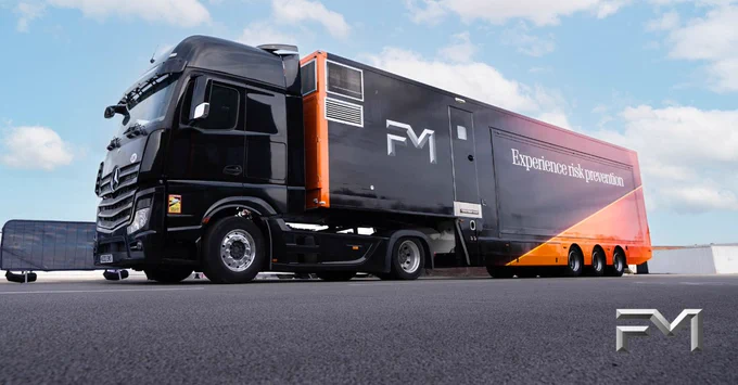 Image of the FM risk prevention truck.