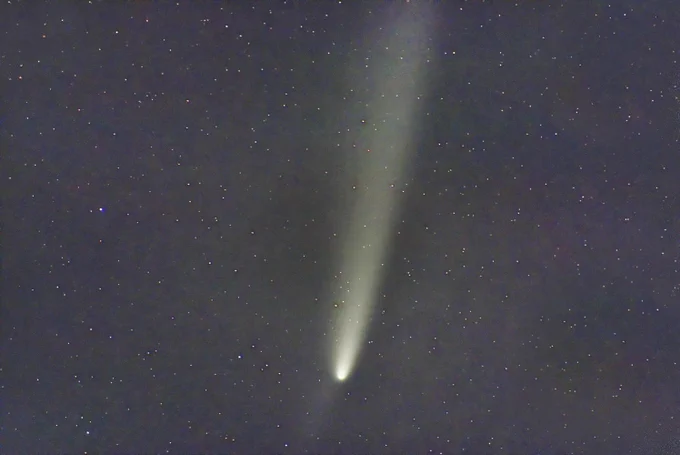 Comet Tuschinshan-ATLAS through 300mm lens on Nikon DSLR. Picture taken by Jacco van Loon, processed by Steve Doody.