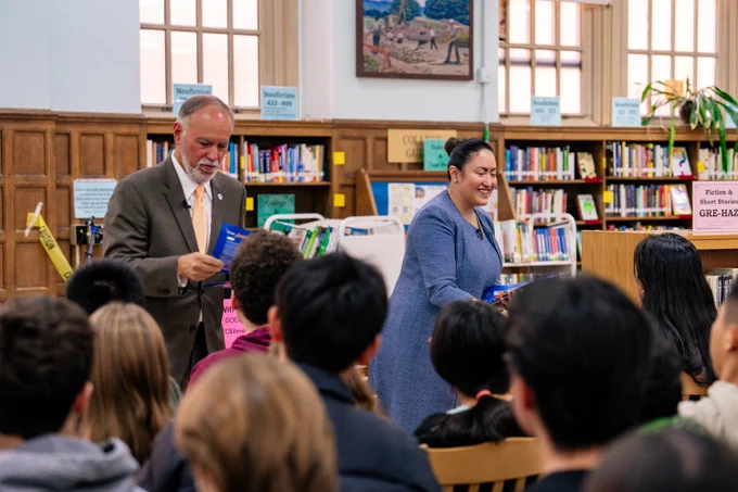 NYC Schools Chancellor Melissa Aviles-Ramos and CUNY Chancellor Félix V. Matos Rodríguez distribute “Welcome to CUNY” letters to Brooklyn Tech seniors.
