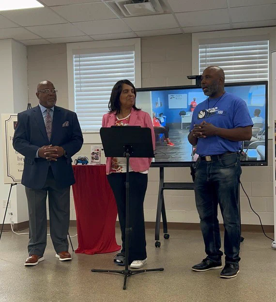 Dr. Beverly Walker-Griffea speaking at a press conference in Flint, MI. 