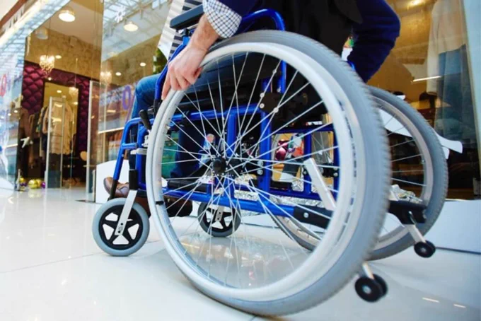 Photo de fauteuil roulant. 
