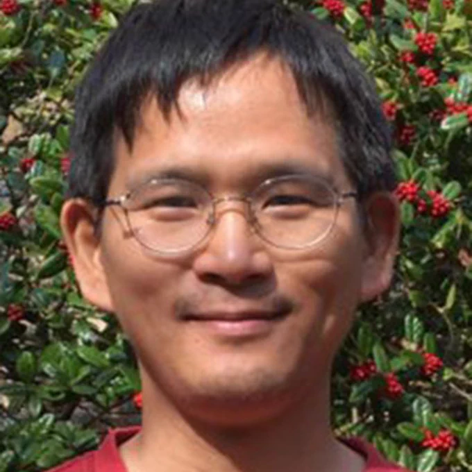 Image of Dr. Junsu Kang