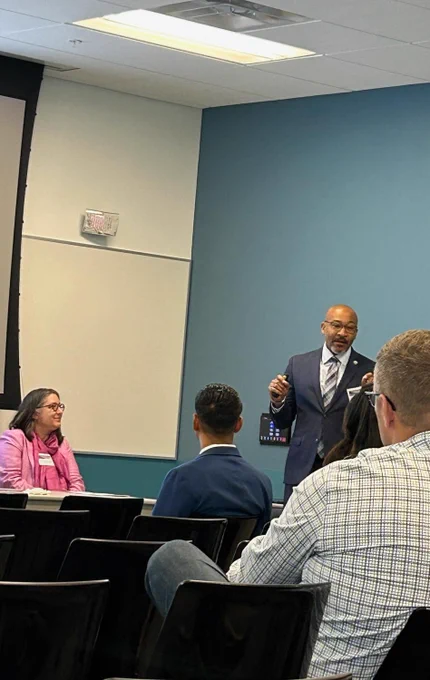 Deputy Treasurer Khaim Morton moderated a panel on accessing capital and finance. 