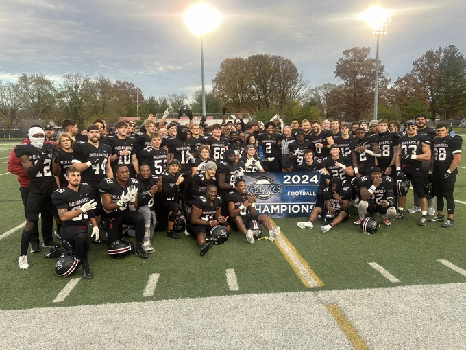 Winning UIndy Football Team with GLVC 🏆