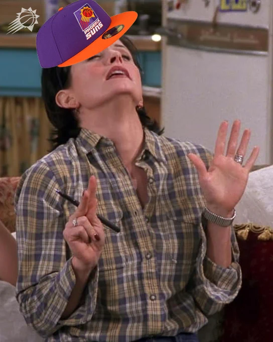 Monica from "Friends" holding up seven fingers.