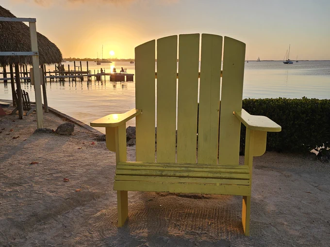 🌅 Sunsets at Bayside Grille in Key Largo are absolutely to die for! 😍 With stunning views, delicious food, and a perfect spot by the water, there’s no better place to watch the day fade. Who’s experienced this magical moment? 🌴✨ #BaysideGrille #KeyLargoSunset #FloridaKeysMagic #SunsetViews #ParadiseFound
