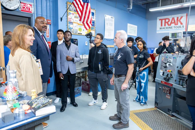 Education Secretary Tutwiler speaks with students studying STEM.