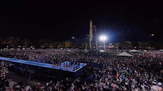 A large crowd at a campaign event in Washington D.C.
